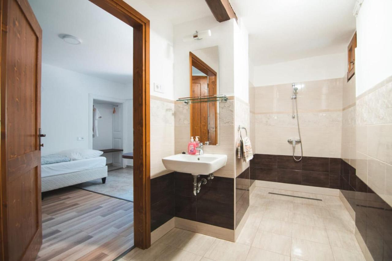 Natura Panzio&Apartmanhaz Orfű エクステリア 写真